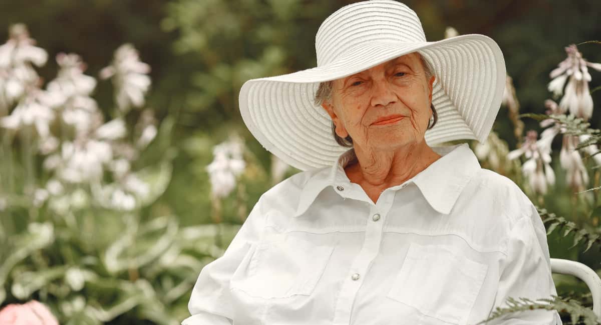 Опасное хозяйство: 10 ошибок пенсионеров, которые живут в деревне