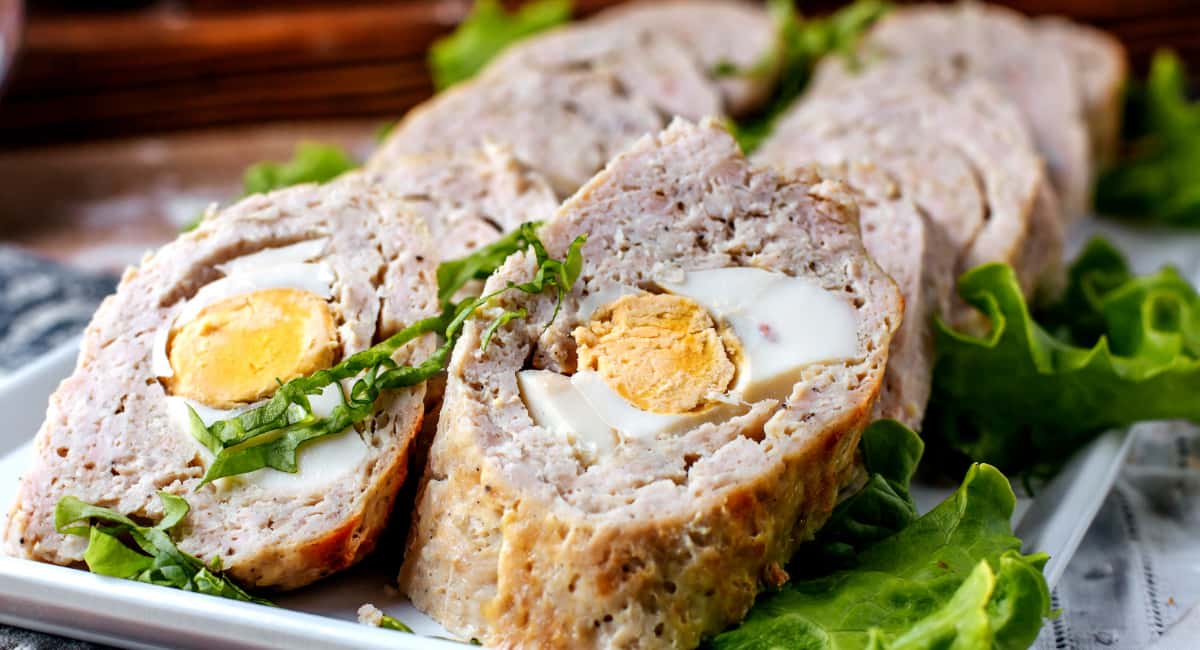 Просто заворачиваю фарш с любой начинкой в фольгу и готовлю рулеты "Царские" на сковороде без масла за 20 минут