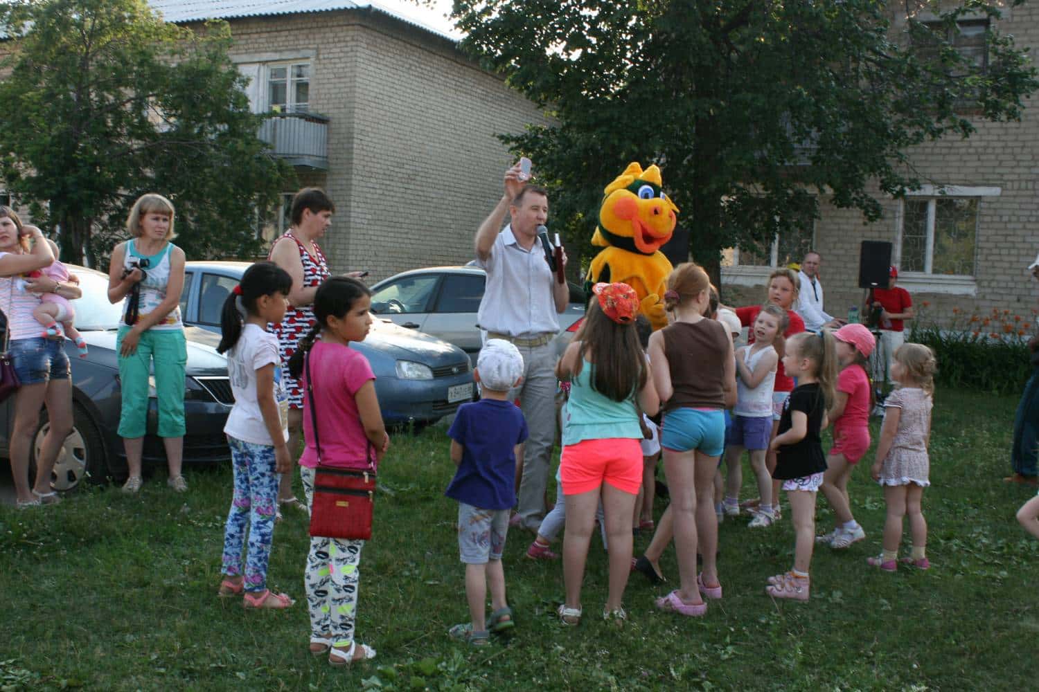 Маленький День города во дворе