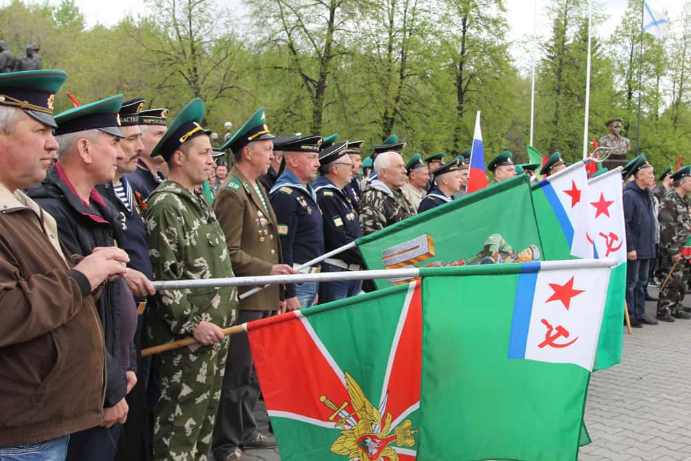 Начали в СКЦ, завершили в «Юности»: пограничников чествовали в Каменске-Уральском. «Легко, когда знаешь, что дома тебя ждут»