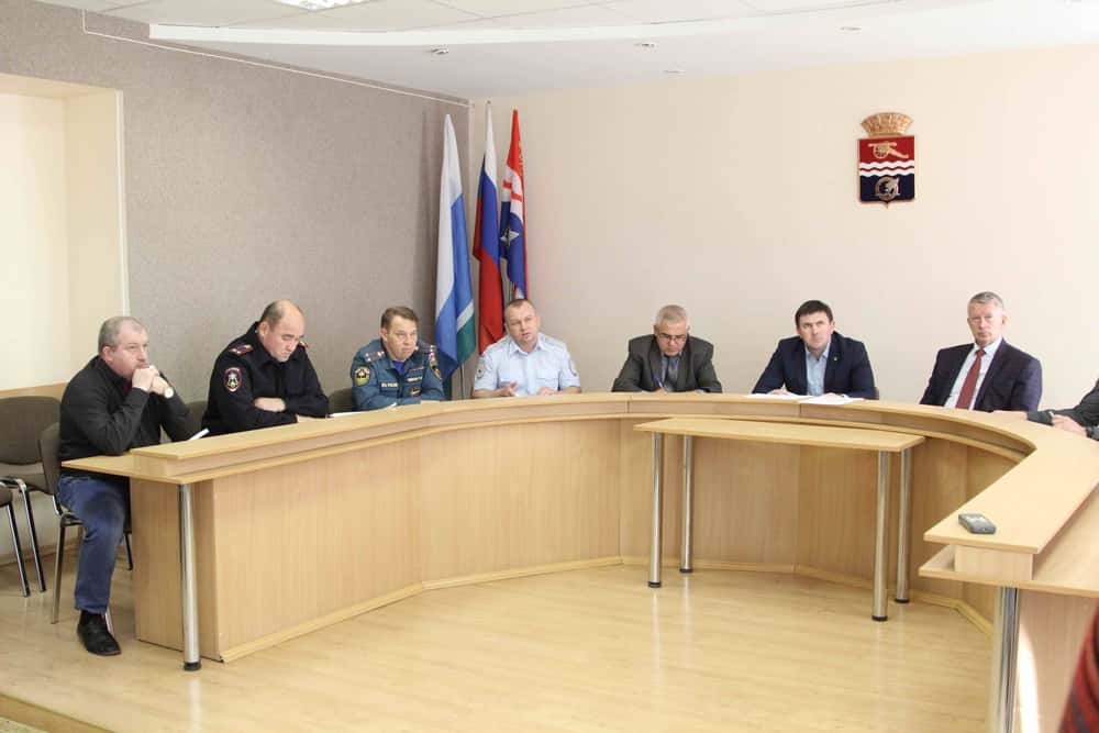 Больше 2000 первоклашек сядут за парты в Каменске-Уральском. Для школяров учебный год начнется с минуты памяти по погибшим в Беслане