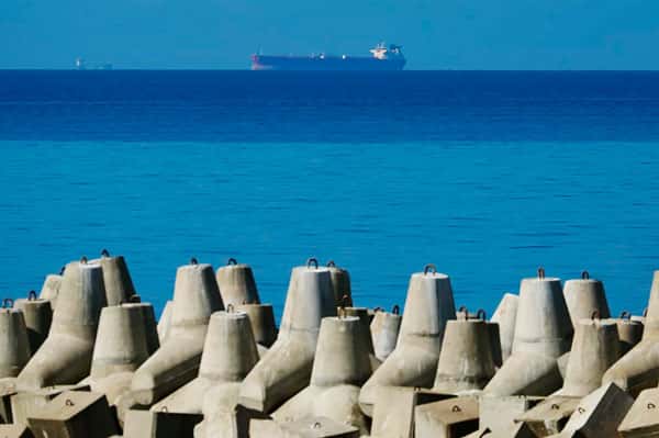 На российском танкере в Азовском море прогремел взрыв