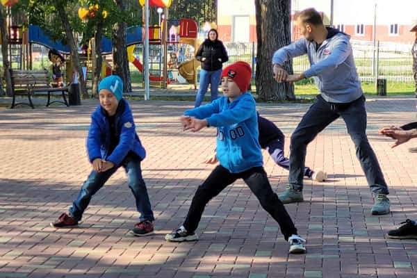 В Каменске-Уральском состоялась «Зарядка с чемпионом»