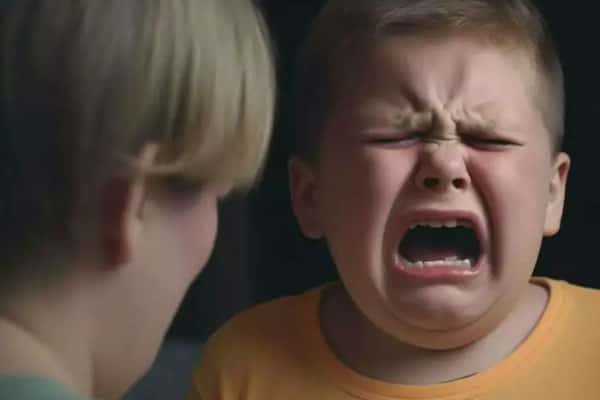 Если ребёнок воспринимает только крик — пора бить тревогу: 7 способов достучаться до малыша без нервов