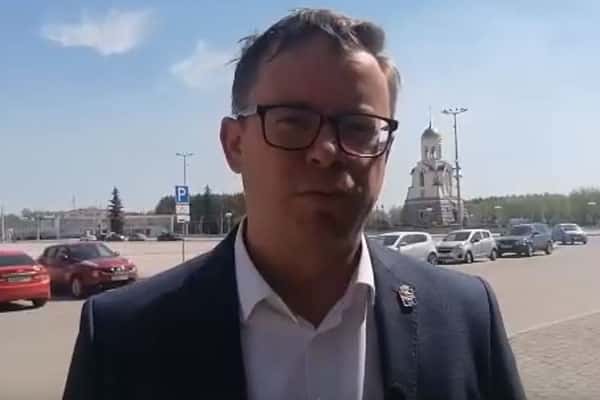 Мэр Каменска-Уральского поздравил горожан с Днем Победы