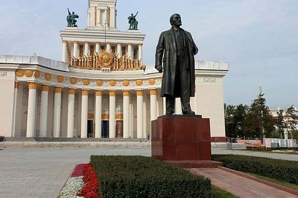 Хочу жить в СССР: Нейросеть назвала страну Ленина лучшей за всю историю человечества