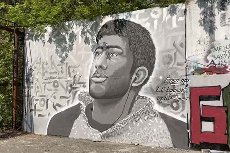 В мэрии Каменска-Уральского изучат реакцию граждан на стрит-арт, посвящённый Сергею Бодрову