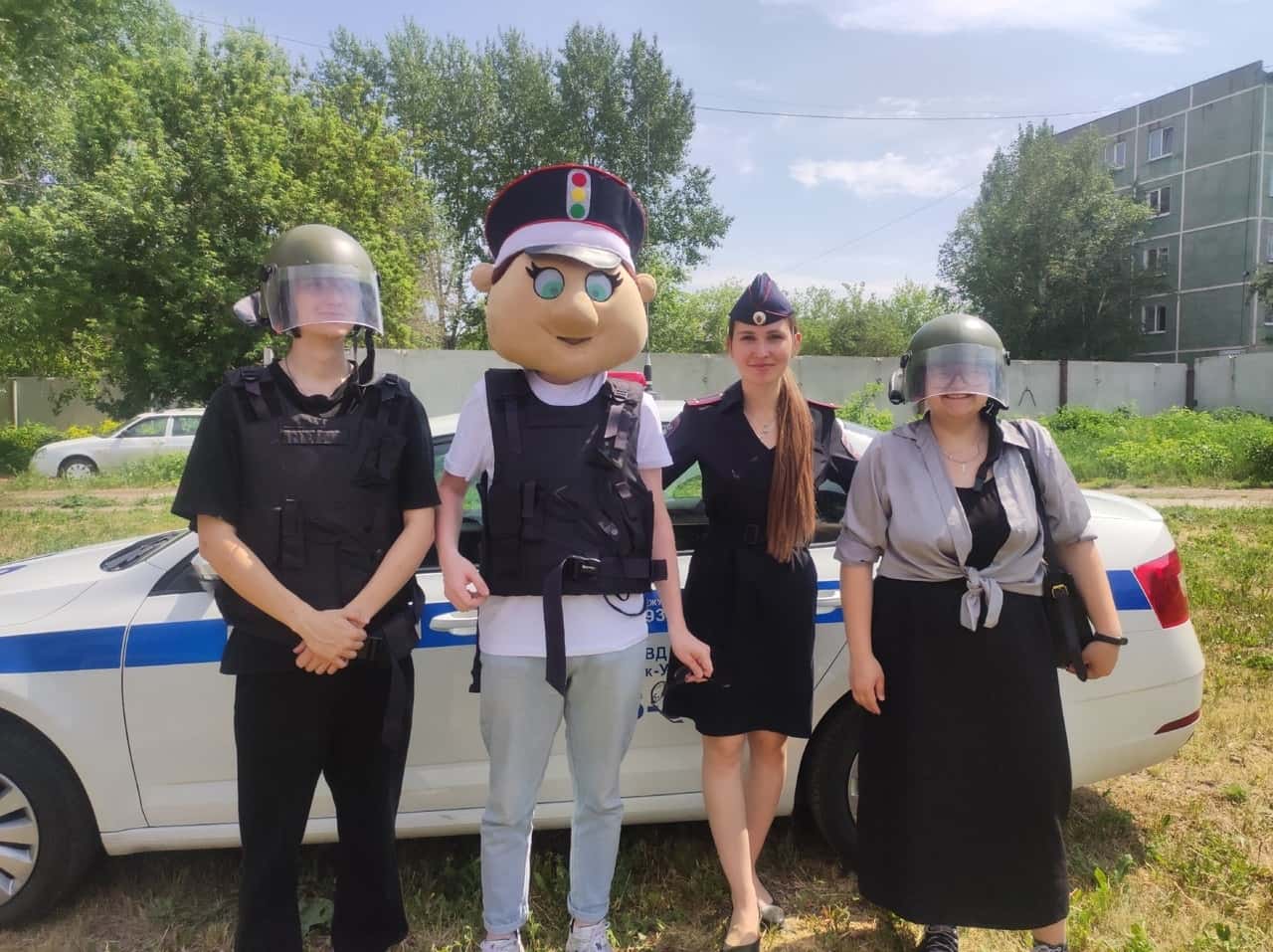 Учащимся Каменск-Уральского техникума торговли напомнили об опасности наркотиков и воды