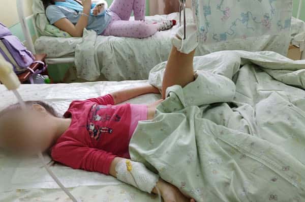 Девочка сломала бедро в детсаду на Урале 