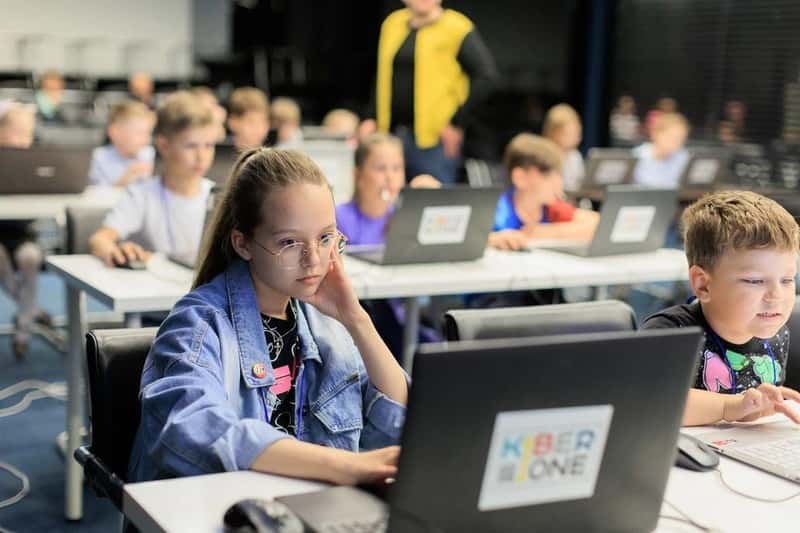 Еще в одном районе открыли новую КиберШколу, которую так долго ждали