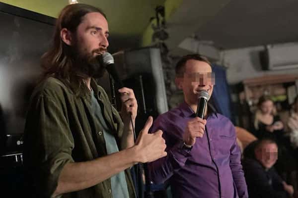 Торговля алкоголем без лицензии, незаконное предпринимательство, покер. В Каменске-Уральском силовики не могут закрыть бар