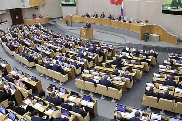 В Госдуме предложили штрафовать депутатов и чиновников, предлагающих оскорбительные для женщин идеи