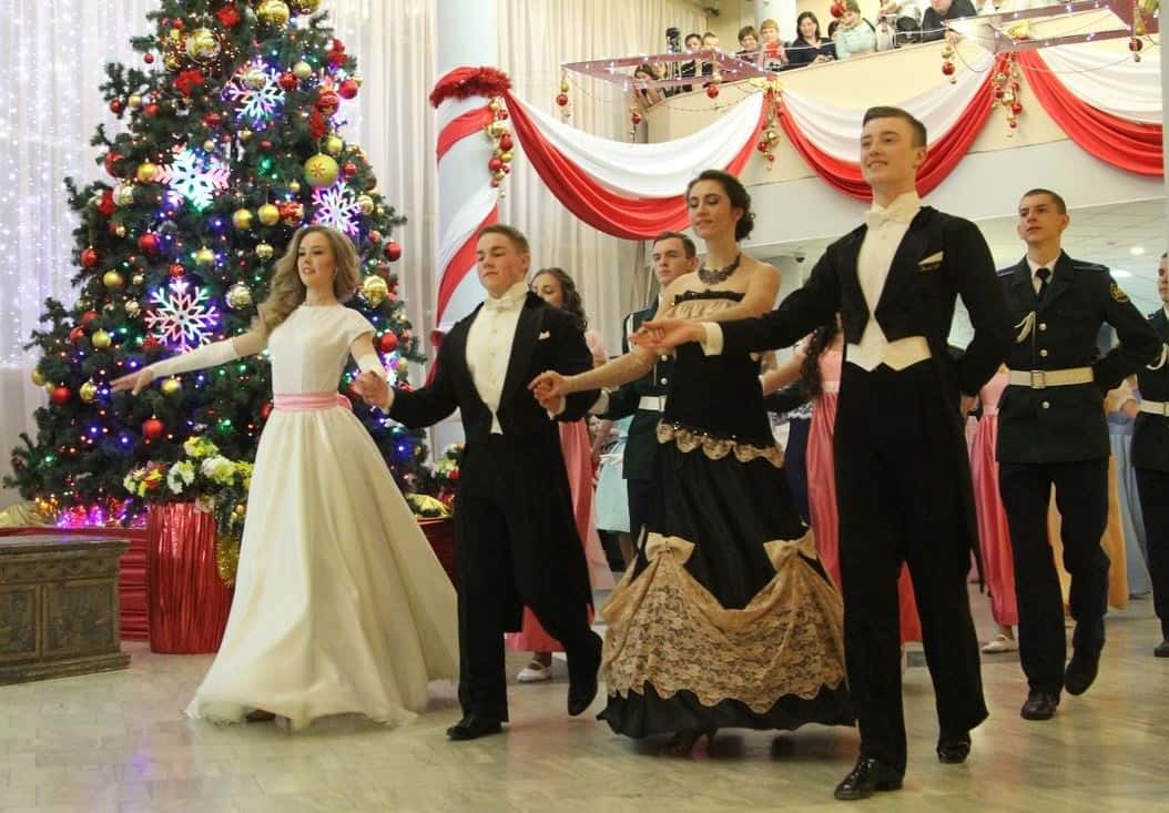 В Каменске-Уральском состоится новогодний бал старшеклассников