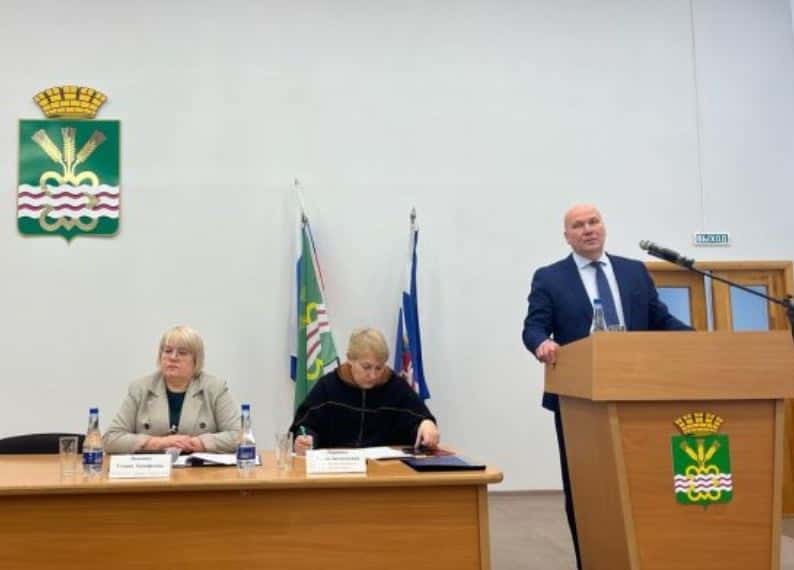 Алексей Кошкаров официально вступил в должность главы Каменского района