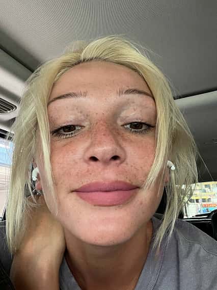 Настя Ивлеева не признала вину за организацию «голой вечеринки»