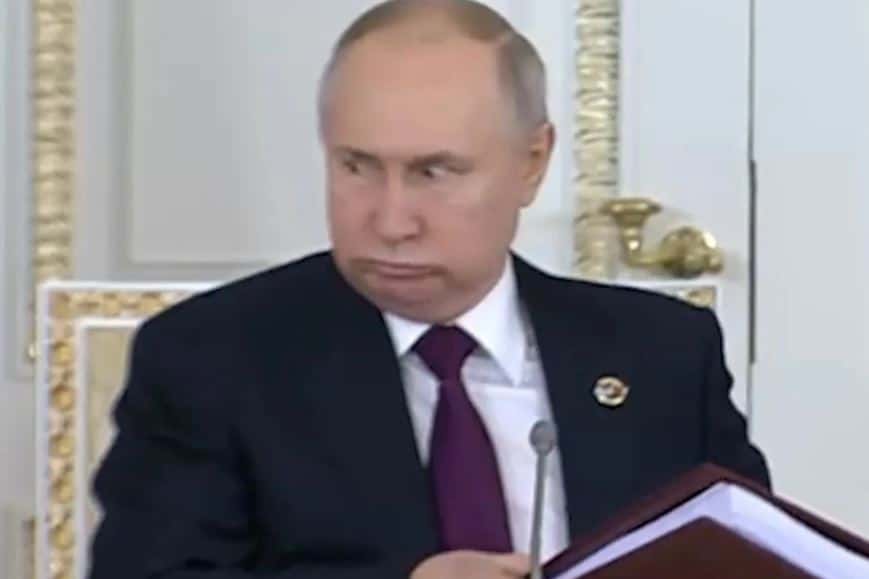 Неожиданный предмет на Госсовете шокировал Путина