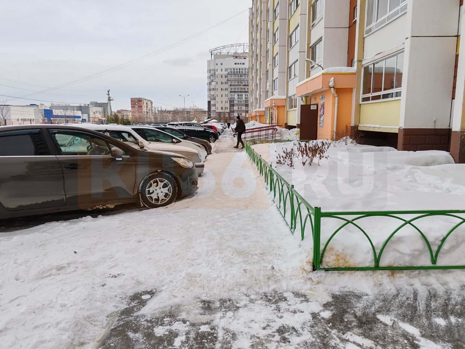 В Каменске-Уральском дворники объявили бойкот из-за нападений агрессивной пенсионерки