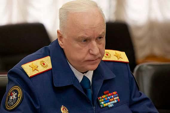 Бастрыкину доложат о деле каменского преподавателя, поставившего студентку на колени