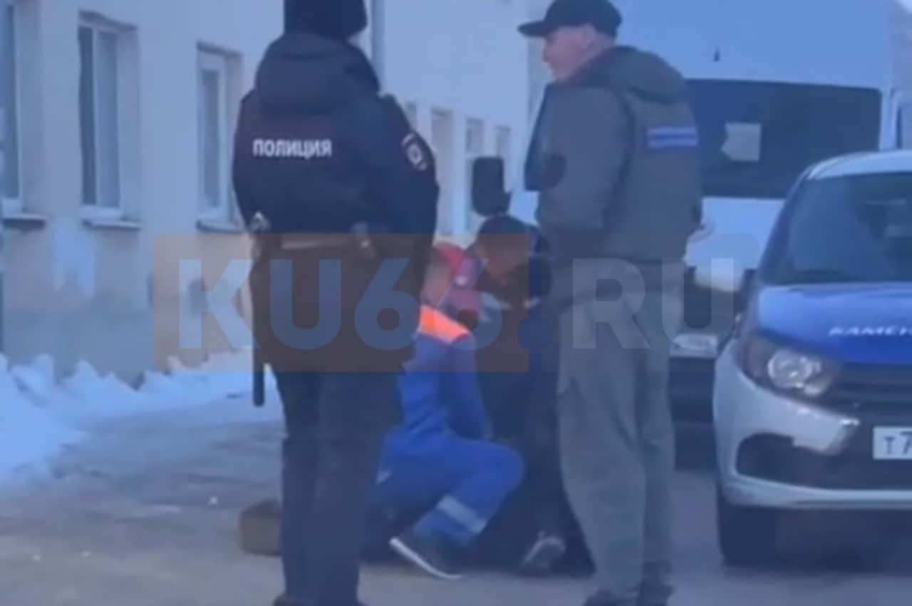 В пункт "Wildberries" в Каменске-Уральском нагрянули полиция и медики. Видео