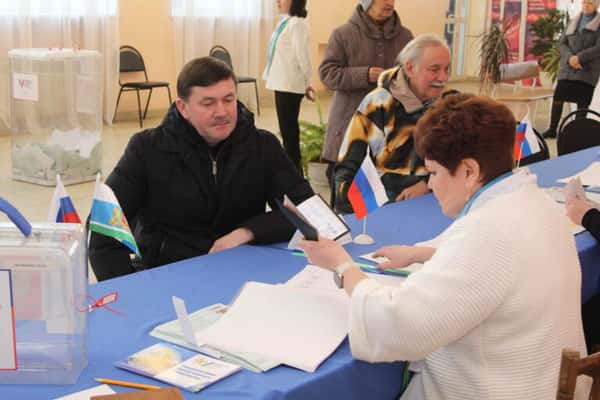 Экс-мэр Каменска-Уральского Алексей Шмыков принял участие в выборах Президента России