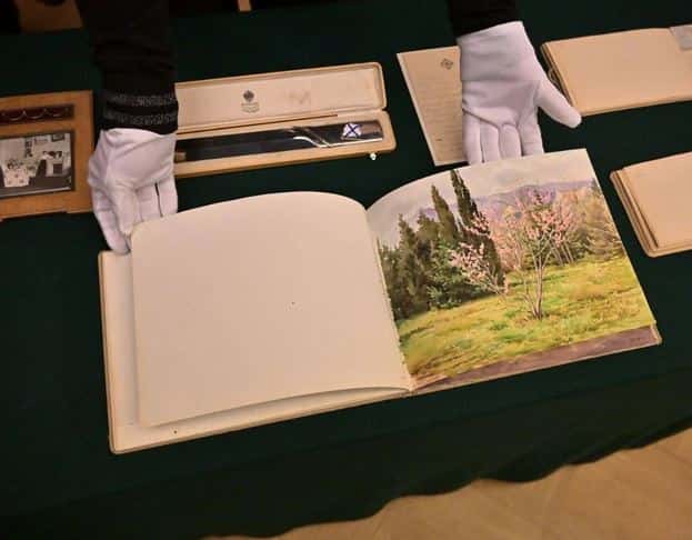 В Россию вернулись уникальные реликвии царской семьи