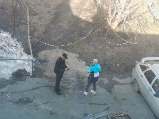 В Каменске-Уральском ликвидировали опасный провал грунта