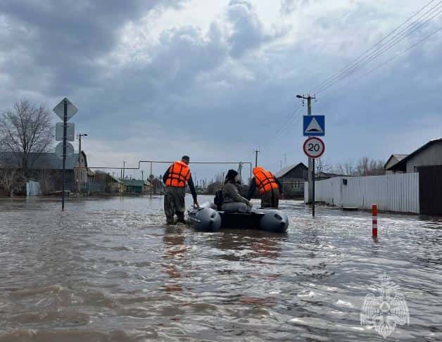 Жителей Тюменской области срочно эвакуируют