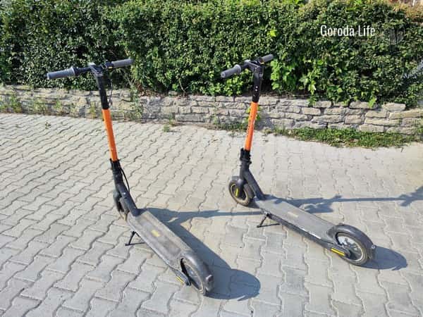 В Екатеринбурге подросток на электросамокате сбил 8-летнего ребёнка