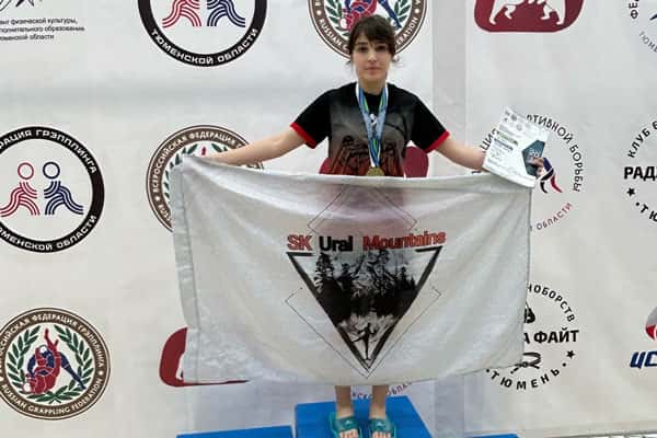 Историческая победа Каменск-Уральских спортсменок на Первенстве Уральского федерального округа по грэпплингу