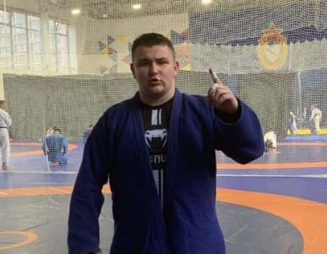 «Избивает, ломает пальцы и снимает»: Ростовский блогер терроризирует земляков ради роликов