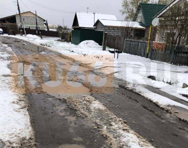 "Утопаем в воде и глине": Жители Каменска-Уральского пожаловались на проблемные дороги