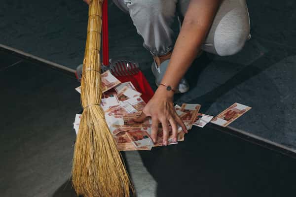 Глоба рассказала, кому вторая половина года принесёт богатство и невиданную роскошь