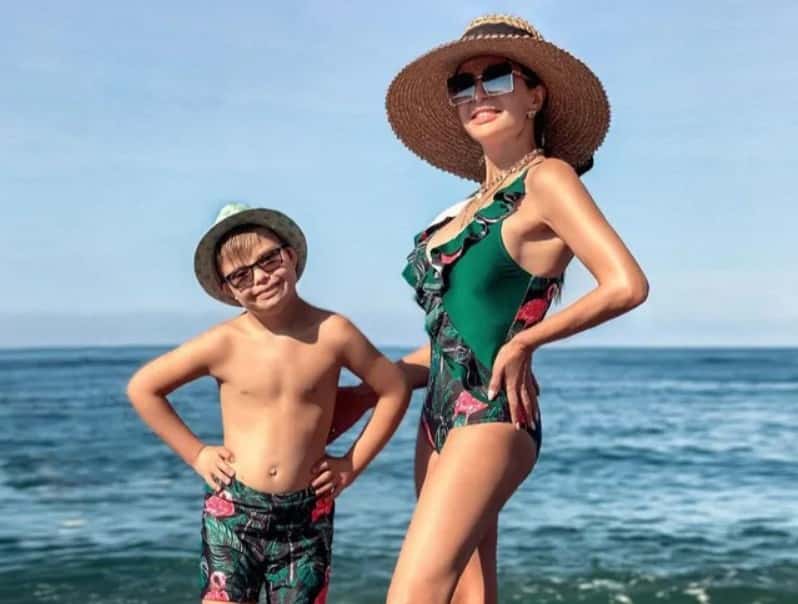 Найму эскортницу: Эвелина Бледанс рассказала о сексуальном воспитании своего сына с синдромом Дауна