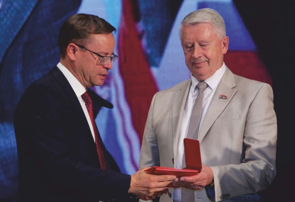 Экс-спасатель решил засудить председателя думы в Каменске-Уральском