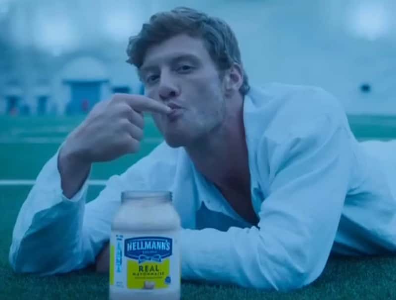 «Майонезный аккорд»: производитель соусов выпустил парфюм с необычным ароматом