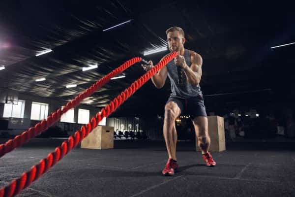 Фитнес-тренер озвучил главные упражнения для здоровой осанки