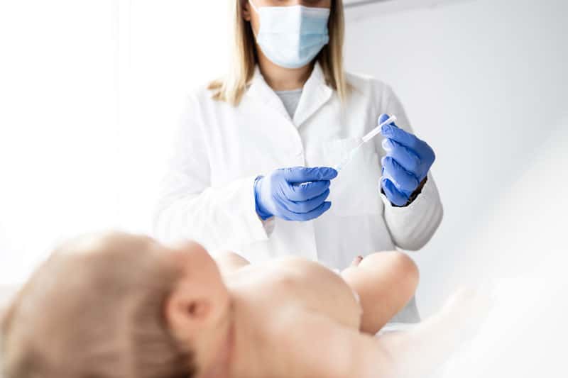 Мать двух детей, заболевших пневмонией после детского лагеря, рассказала как все началось