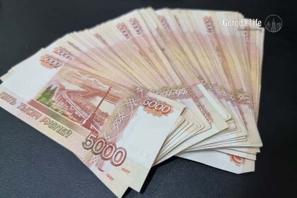 Свердловские депутаты призвали поднять зарплаты в думе Екатеринбурга