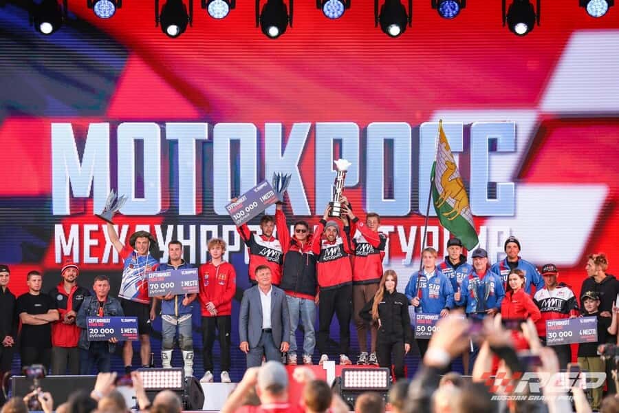 Триумфальные выходные уральских мотогонщиков: спортсмены снова заняли призовые места