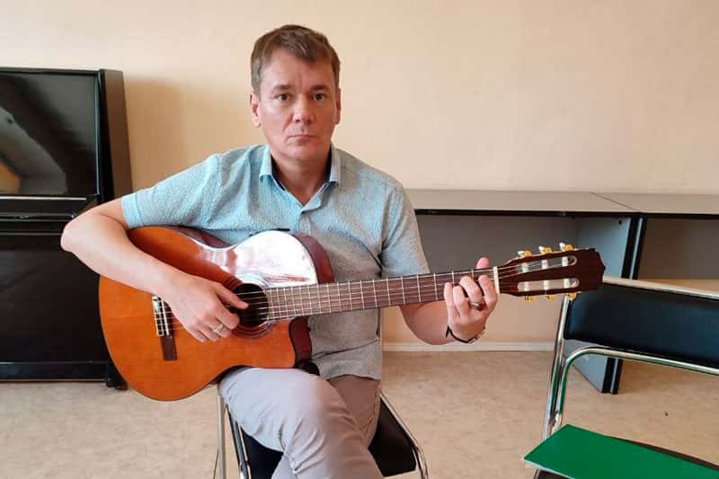 "В небесах готовят мне приют": в память о каменском поэте Сергее Капцеве. Стихи и биография