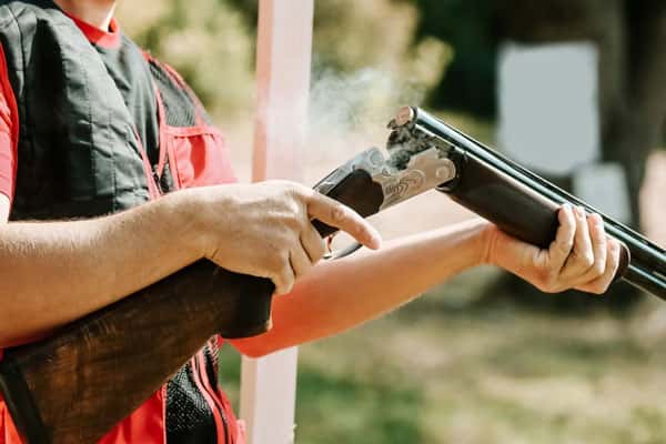 В Свердловской области тесть на охоте застрелил зятя