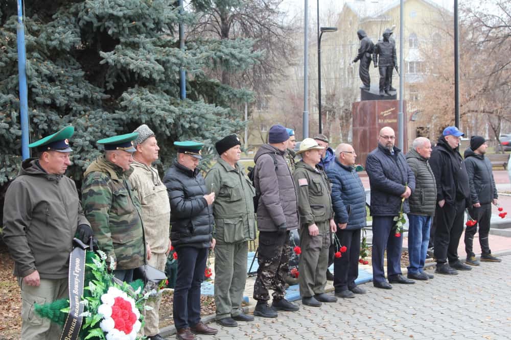В Каменске-Уральском простились со стрелком, погибшим в боях на Донбассе