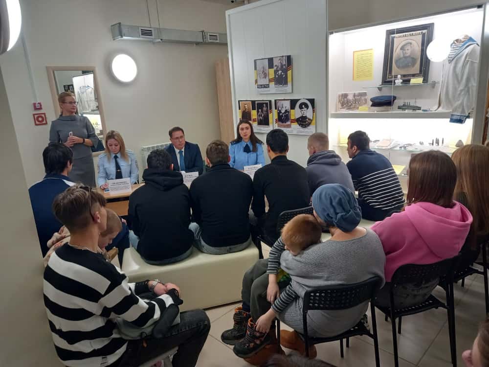 В Каменске-Уральском провели адаптационную встречу для мигрантов