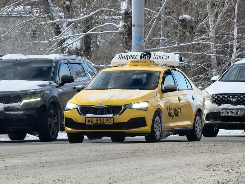 Водитель "Яндекс Такси" устроил догонялки с жительницей Каменска-Уральского