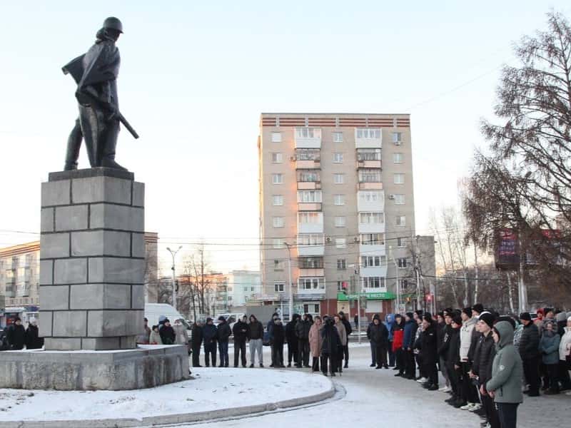 «Школа жизни»: срочников из Каменска-Уральского отправили на службу 