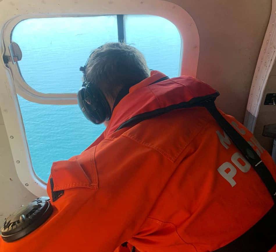 Перевернулась лодка: МЧС двое суток ищет пропавшего в Черном море рыбака 