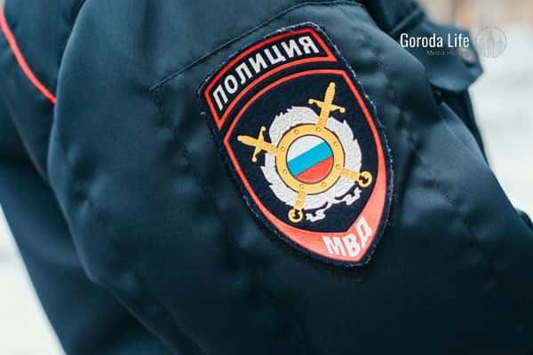 14-летнюю закладчицу с полной сумкой наркотиков задержали в Екатеринбурге