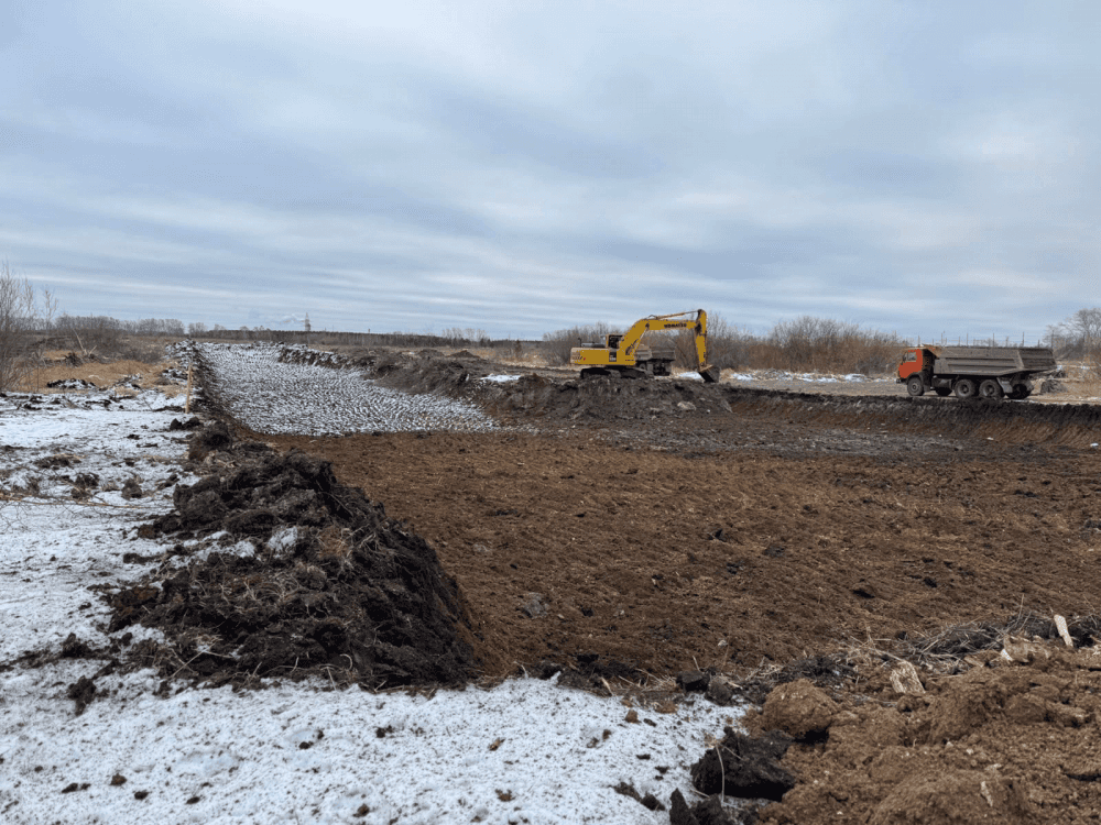 Еще одну мусорную площадку обустраивают в Каменске-Уральском 