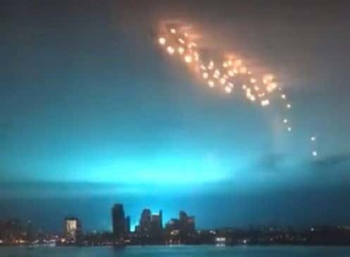 Таинственные летающие объекты и дроны замечают в небе над США. Что происходит?