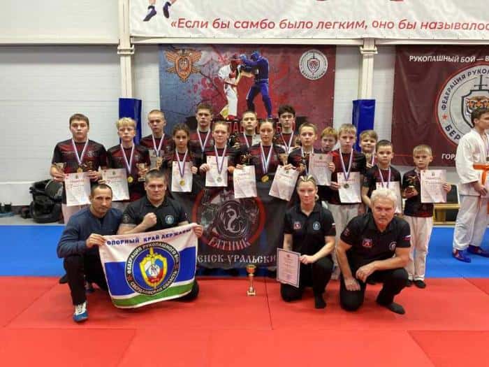 Спортсмены Каменска-Уральского успешно выступили на первенстве по рукопашному бою 